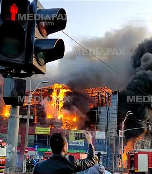 O explozie urmata de un incendiu s-a produs la magazinul Prosper din Bucuresti, marti, 21 martie 2022. MEDIAFAX FOTO/ Foto: Mediafax Foto.